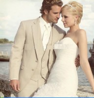 Skreddersydd sandfarget dress!